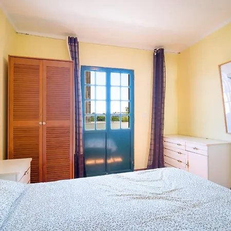 Wolf Lourinha (Lisbon)